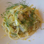 カーサ・デル・チーボ - 八戸産 生しらうおとウイキョウの冷たいスパゲティーニ 瀬戸内レモンの香り