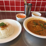 バックパッカーズランチ - レッドカレー