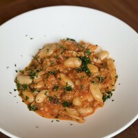 トリッパと白いんげん豆のトマト煮