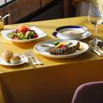 万平ホテル メインダイニングルーム - 