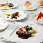 万平ホテル メインダイニングルーム - 