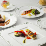 万平ホテル メインダイニングルーム - 