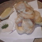酒盃 - 小海老と百合根のかき揚げ。