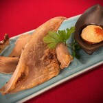 旬の味 絹や - 生干しカスべ(えいひれ）