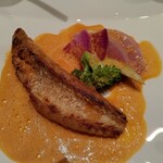 Art de Vivre - サクサクに焼き上げた甘鯛、オマール海老のソース