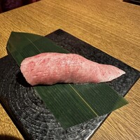 お肉屋 けいすけ 三男坊 - 