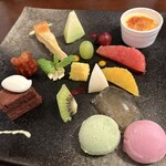 ルヴェール - ◉ デザート盛り合わせ