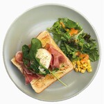 Toaster Bread Cafe&Champagne Bar - 