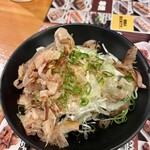 鳥貴族 - 玉ねぎサラダ