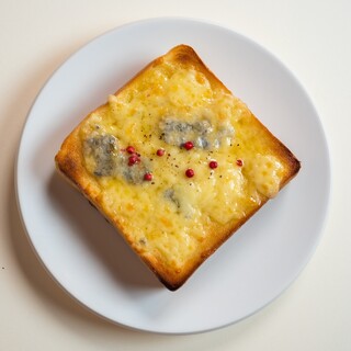 Toaster Bread Cafe&Champagne Bar_1