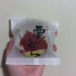 峯月堂 - 栗どら焼き