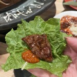焼肉すだく - サンチュと味噌で