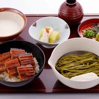 うなとろそば