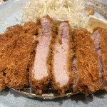 黄金色の豚 福岡空港店 - 