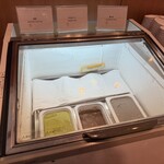 ガーデニア(ホテルマイステイズプレミア成田) - アイスクリーム 抹茶、チョコレート、胡麻味