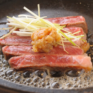 黒毛和牛シャトーブリアンヘレステーキ旨味が凝縮しています。