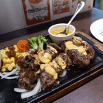 いきなりステーキ - 付け合わせにはオリジナルソース