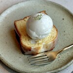 Et -THE CULTURAL COFFEEHOUSE- - 