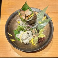 北新地 鮨割烹 のの - サザエ造り ¥1,518、鱧おとし ¥1,848