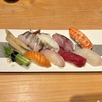 北新地 鮨割烹 のの - おまかせにぎり盛り合わせ ¥4,158 ＋ 芽葱 ¥330