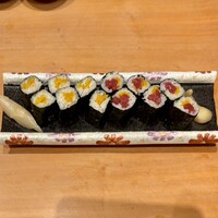 北新地 鮨割烹 のの - まぐたく細巻き ¥968、しんこ細巻き ¥528