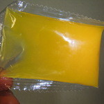 ナタ・デ・クリスチアノ - 添付のオレンジソース