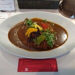 太陽カレー - 栃木県ブランド豚千本松豚肩ロースカツカレー通常の2倍の大きさライス特盛＋有機野菜トッピング