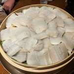 どまん中 - 鱧の蒸籠蒸し