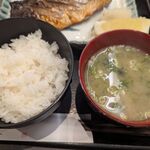 季節料理 椿 - ご飯と味噌汁