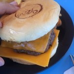 JEFF'S PIRATES COVE - Jeff's Famous Homemade 1/2 lb Cheeseburger　＄14