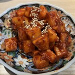 黒毛和牛ホルモン 大衆焼肉しんすけ - 即席大根キムチ　カクテキ無いん?って言うたら無いけど作ってくれた。シャキシャキで美味かった。