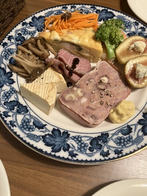 みちのくワインバル La Storia（水沢）｜イタリアンとワインが楽しめる居心地の良いバル