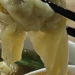 橘屋 - このテロテロタマランチ会長。