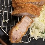 とんかつ 川久 - お肉upです。じゅわっとくるお肉の旨みや柔らかさ等最高のとんかつ いつ来ても美味しい(❁´ω`❁)