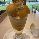 ベツ・バラーレ 12号六本松店 - マンゴーパフェ