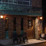 ダンアロマ - 外観