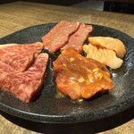 焼肉にくがとう - 
