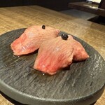 焼肉にくがとう - 