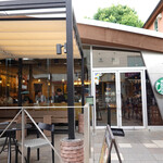 スターバックス・コーヒー - テラスのあるスタバ