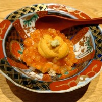 築地青空三代目 丸の内 - いくらとうにの小丼