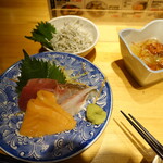 海鮮居酒屋 羽田市場 - 刺身3種盛り（1000円）