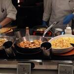 スカイグリルブッフェ武藏 - ピザ、パスタグラタン、海老のソテー、ホタテのソテー