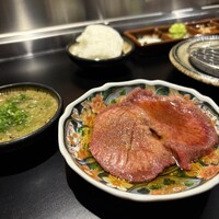 赤身焼肉 かるびあーの 新橋店 - 