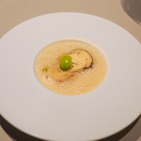 SEZANNE - 中国で取れた松茸、銀杏とコシヒカリ