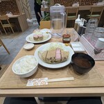 厚切りレアとんかつやまとん - 