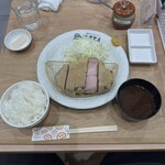 厚切りレアとんかつやまとん - 