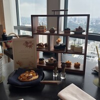 ザ タヴァン グリル＆ラウンジ - 