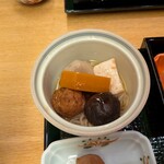 東京 なだ万 - 煮物もパカッ