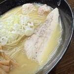 鶏々 - 純鶏白湯・塩（UP）