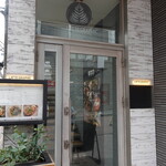 LATTE GRAPHIC - 地上の入口